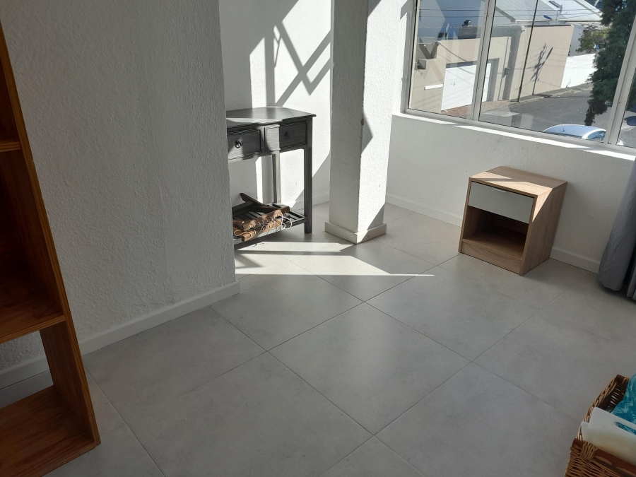 2 Bedroom Property for Sale in Rosebank Western Cape